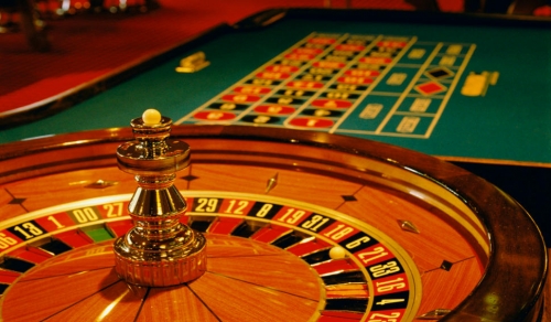 從基礎規則到進階策略的完整解析：全面認識輪盤玩法、下注方式與娛樂心態指南