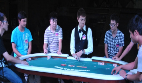 德州撲克長期盈利策略全解析：從思維建立到實戰細節的完整指南